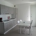 Sunset Apartment *